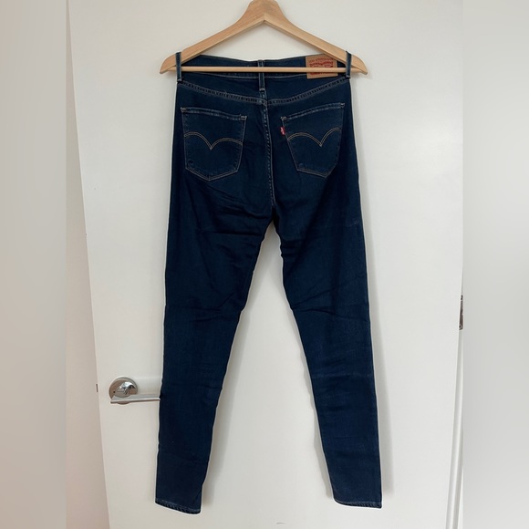 Levi’s 720 Jeans - Picture 4 of 8